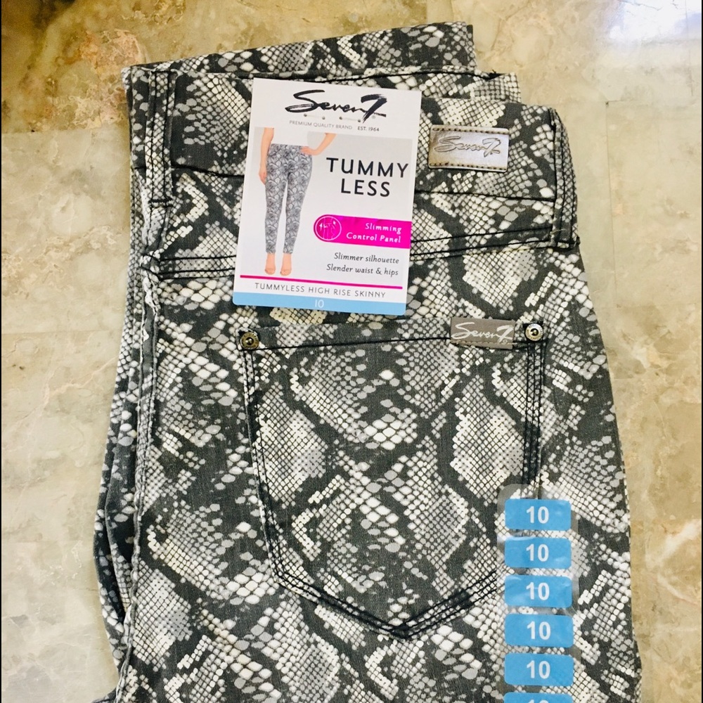 Seven7 Tummy Less High Rise Skinny Size 10 Snake Skin Pattern Women’s Jeans